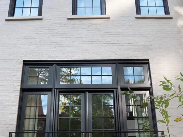 Single and double hung wood replacement windows installed by HomeTrust in a Pennsylvania home